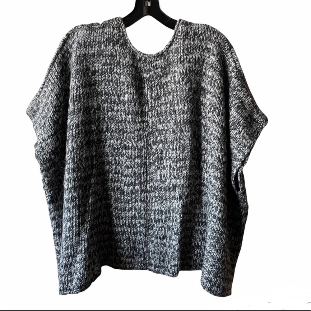 Michael Stars poncho sweater size 1 (small) - Picture 2 of 4